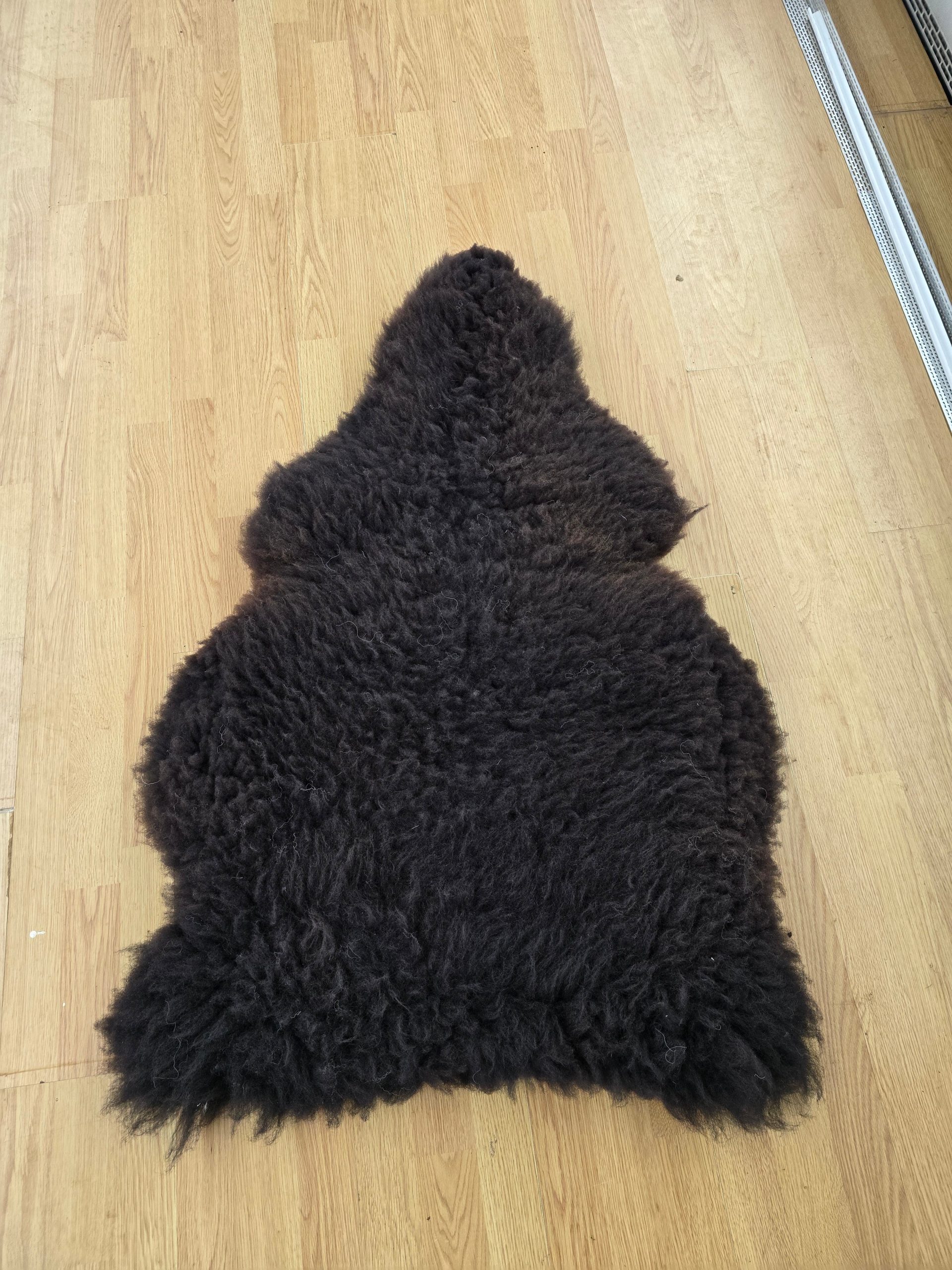 Sheepskin rug 79
